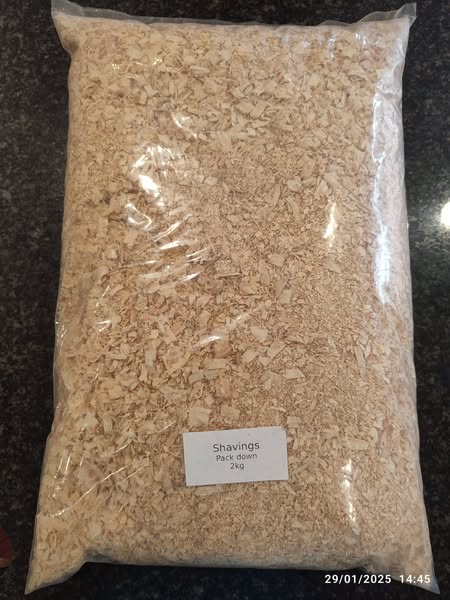Pine Shavings (2kg) Pack Down